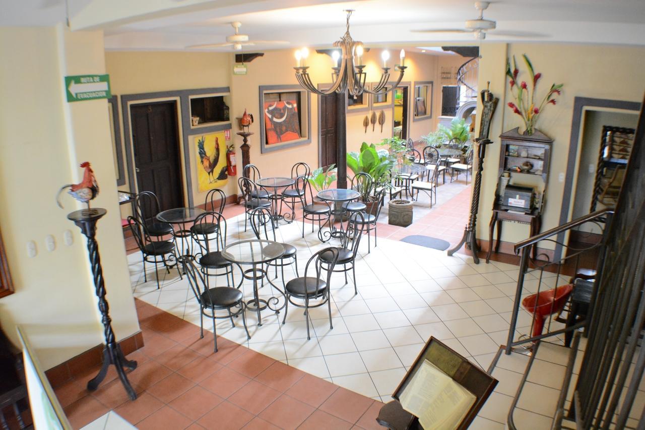 Hotel Los Balcones De Chinandega Esterno foto