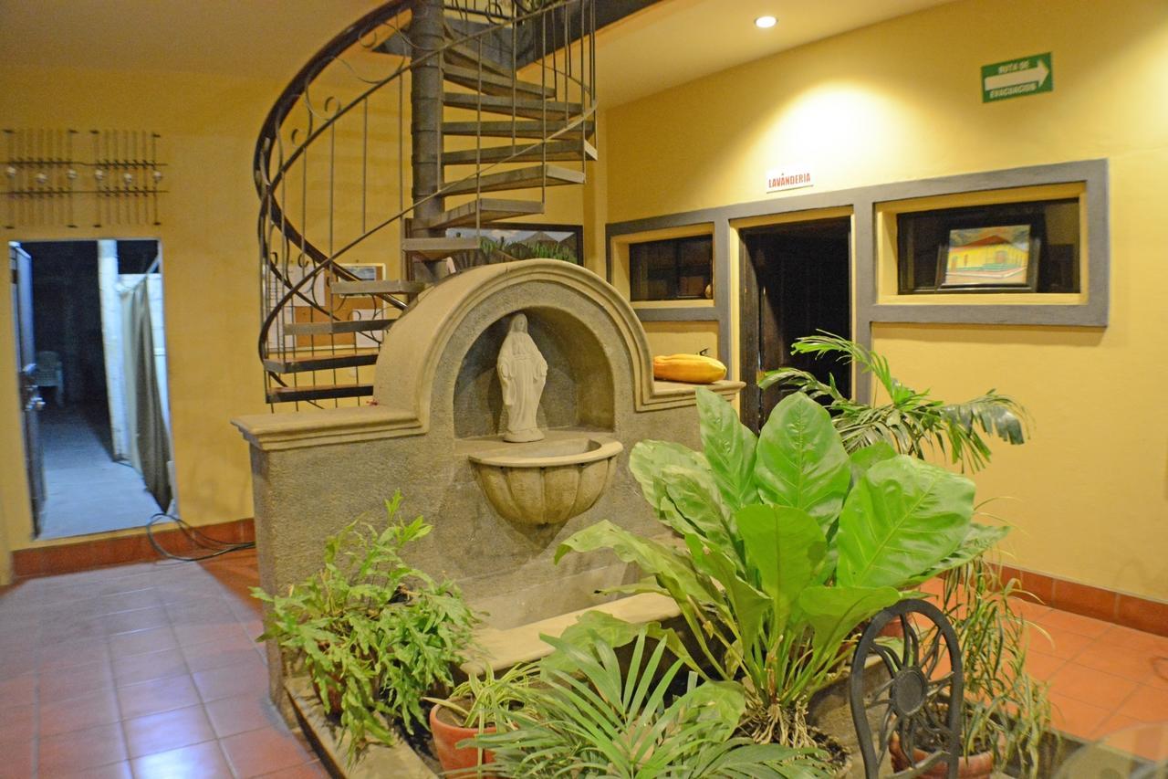 Hotel Los Balcones De Chinandega Esterno foto