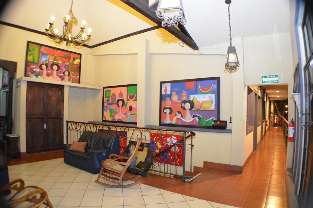 Hotel Los Balcones De Chinandega Esterno foto
