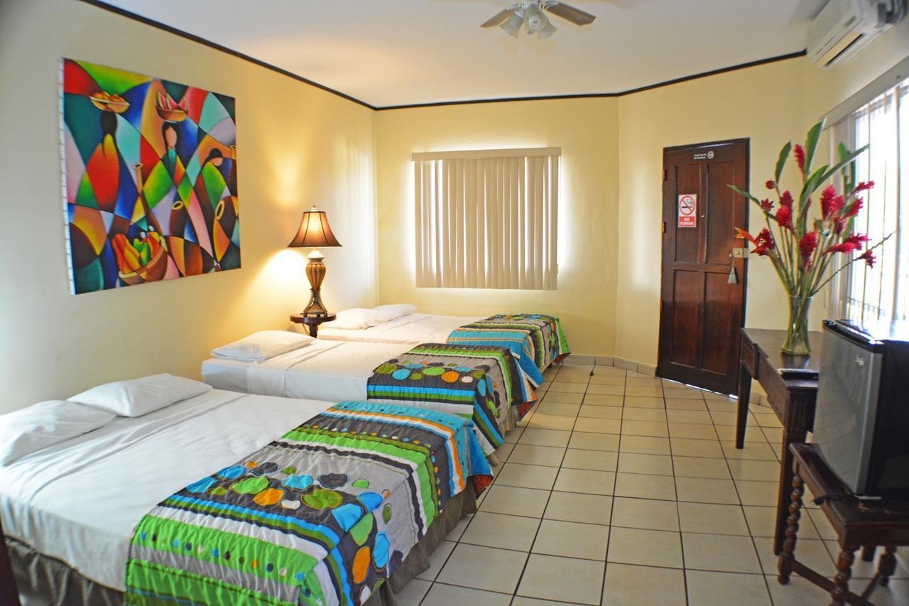 Hotel Los Balcones De Chinandega Camera foto