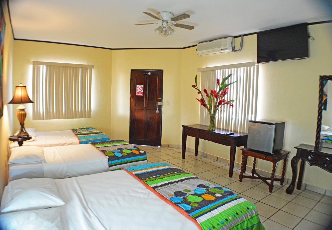 Hotel Los Balcones De Chinandega Camera foto