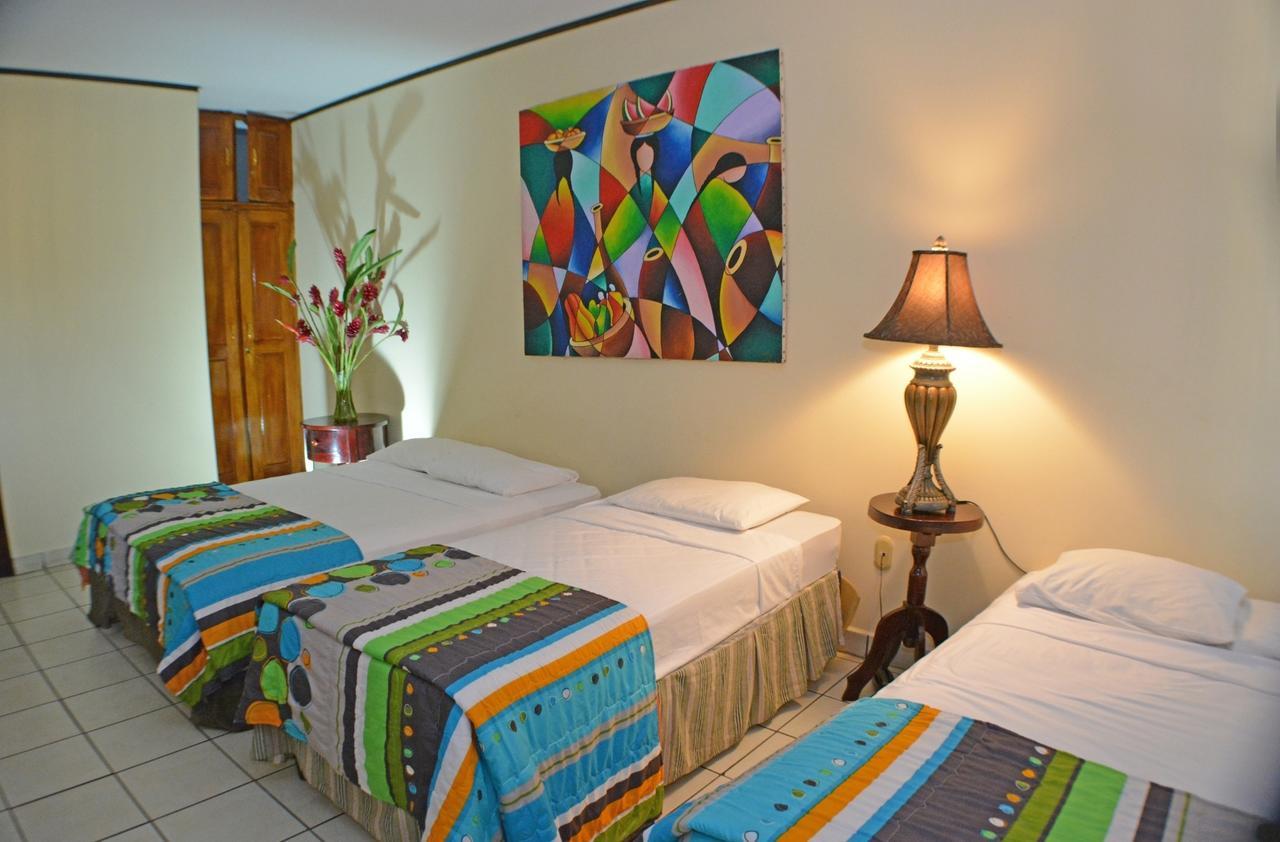 Hotel Los Balcones De Chinandega Camera foto