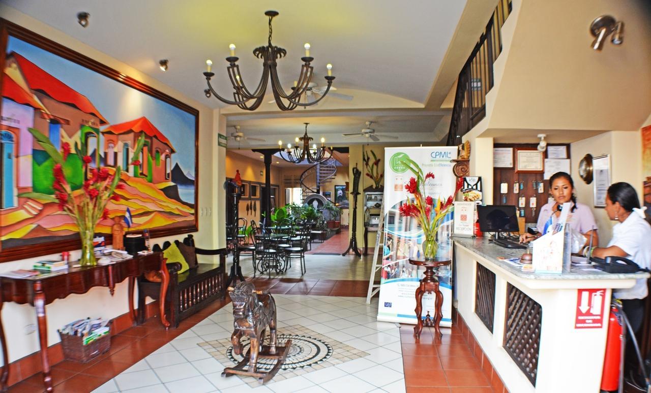 Hotel Los Balcones De Chinandega Esterno foto
